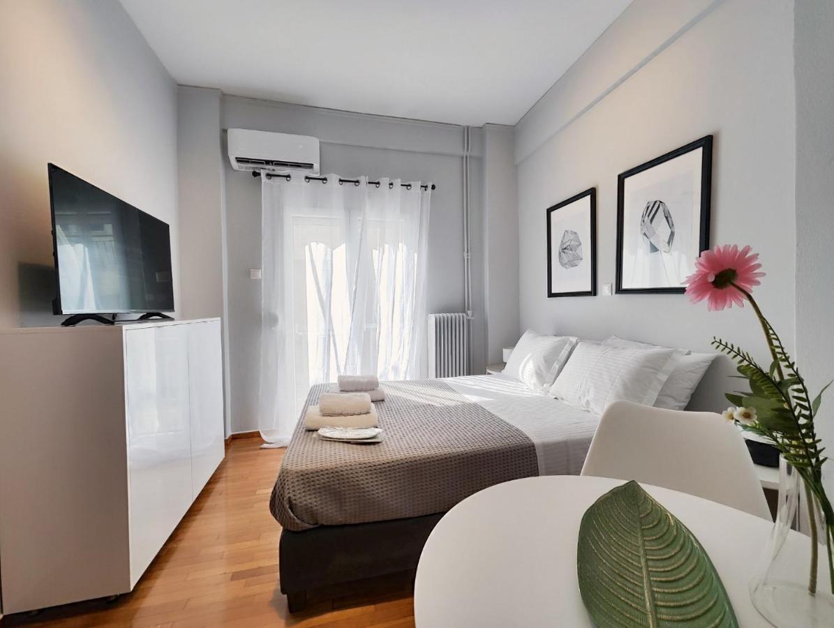 Zea Apartments Пирея Екстериор снимка