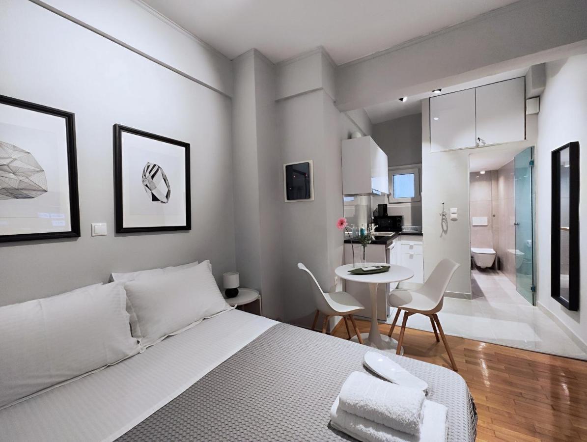 Zea Apartments Пирея Екстериор снимка